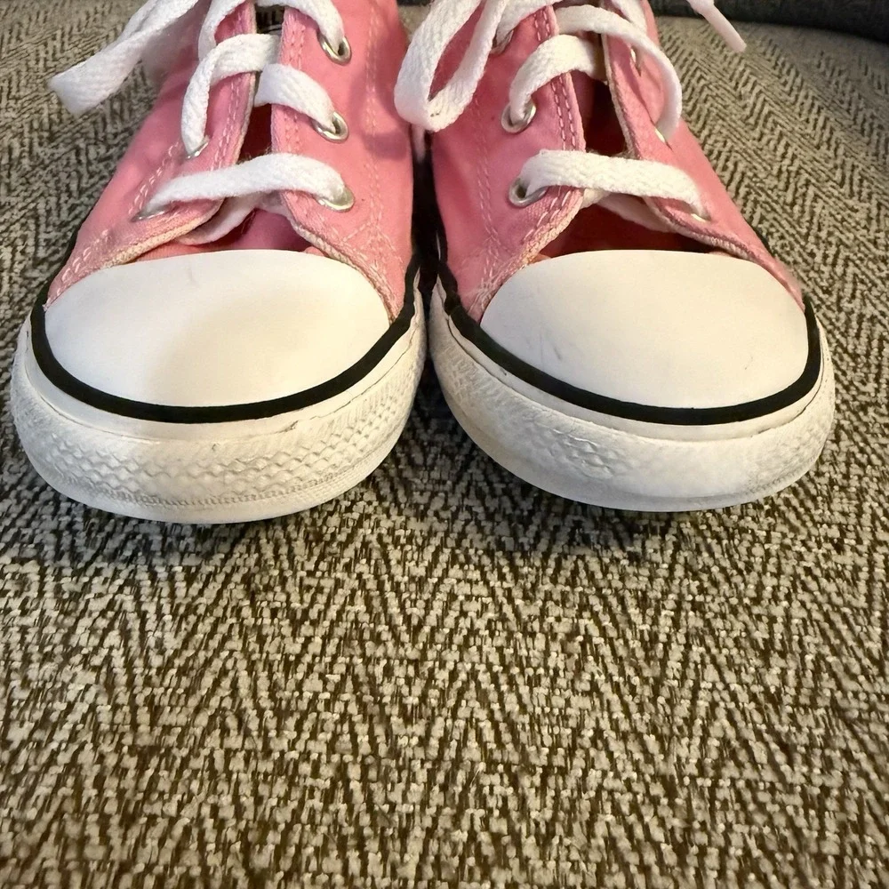 Converse All-Star Pink Low Tops Size 10c Toddler Girls Sneakers Shoes Lace Up